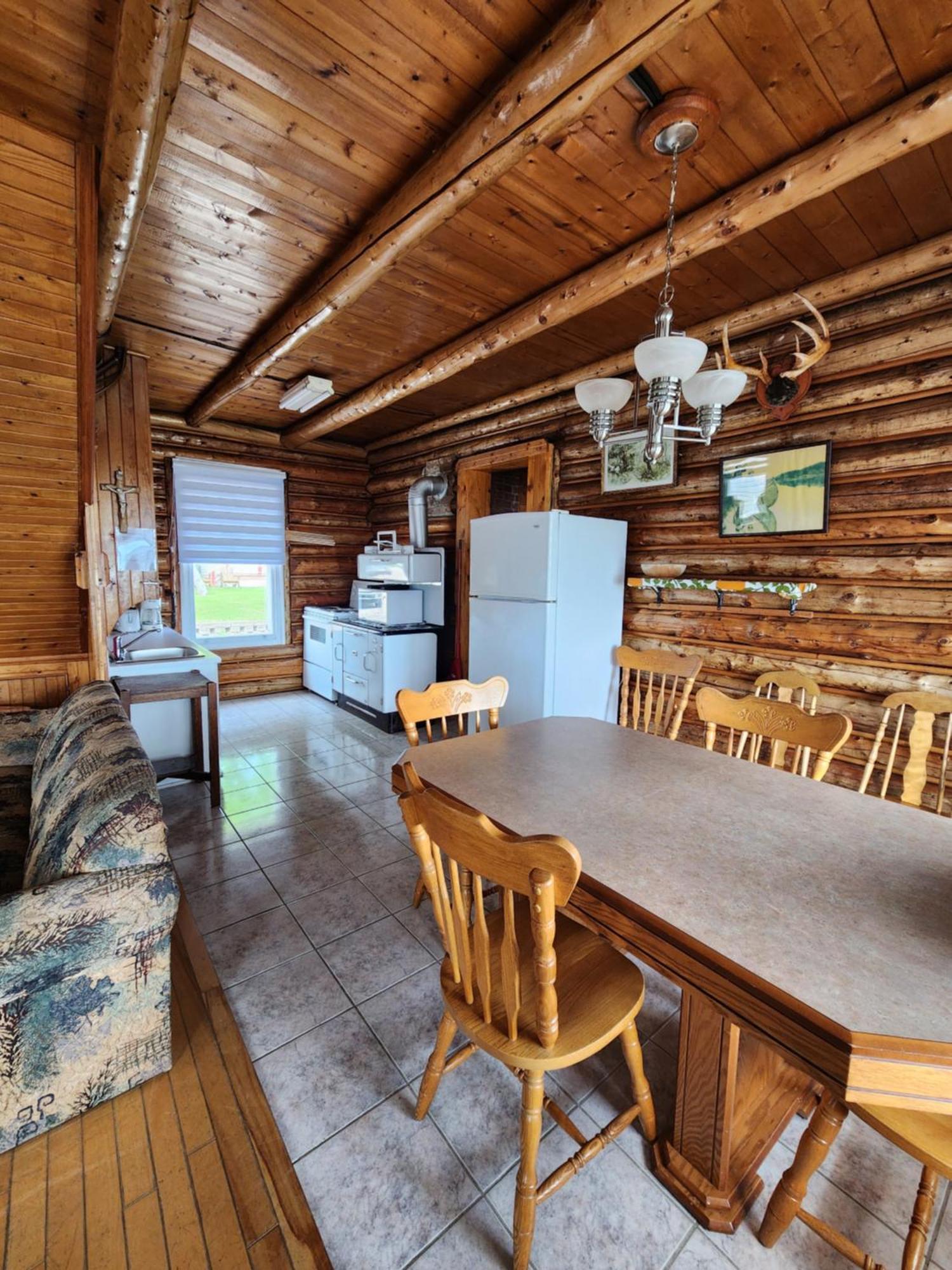 Saint-Siméon Motel Et Chalets Bo-Fleuve Evangeline מראה חיצוני תמונה