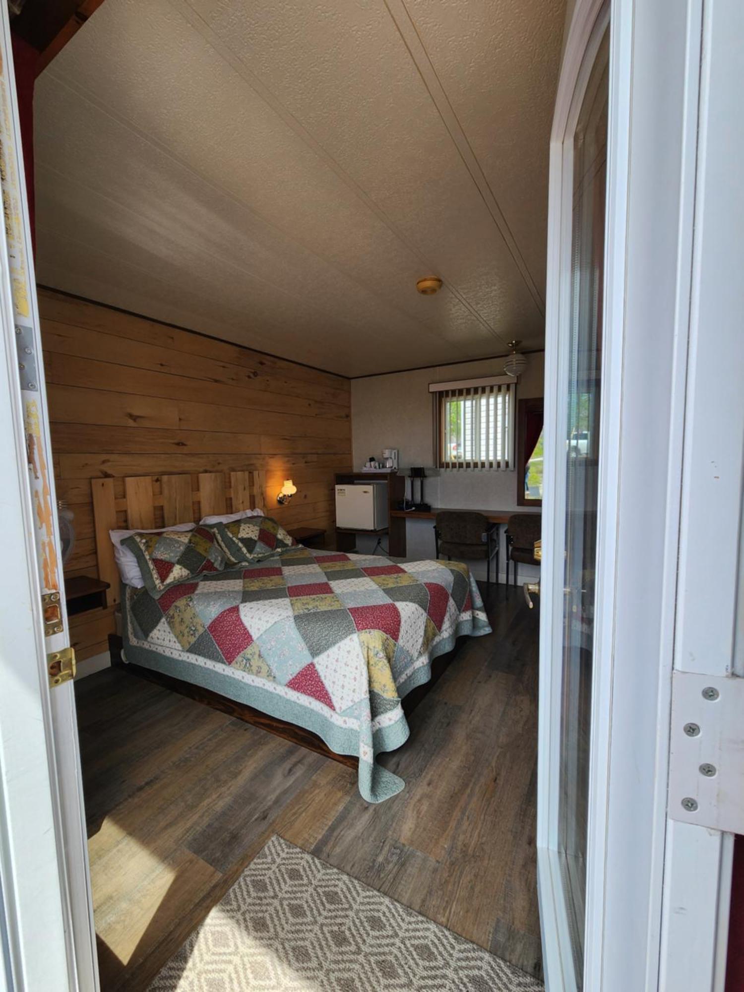 Saint-Siméon Motel Et Chalets Bo-Fleuve Evangeline מראה חיצוני תמונה